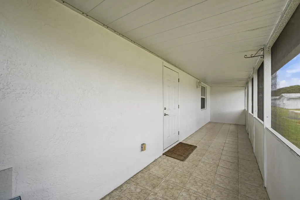 8960 NW 12th Place Plantation FL 33322