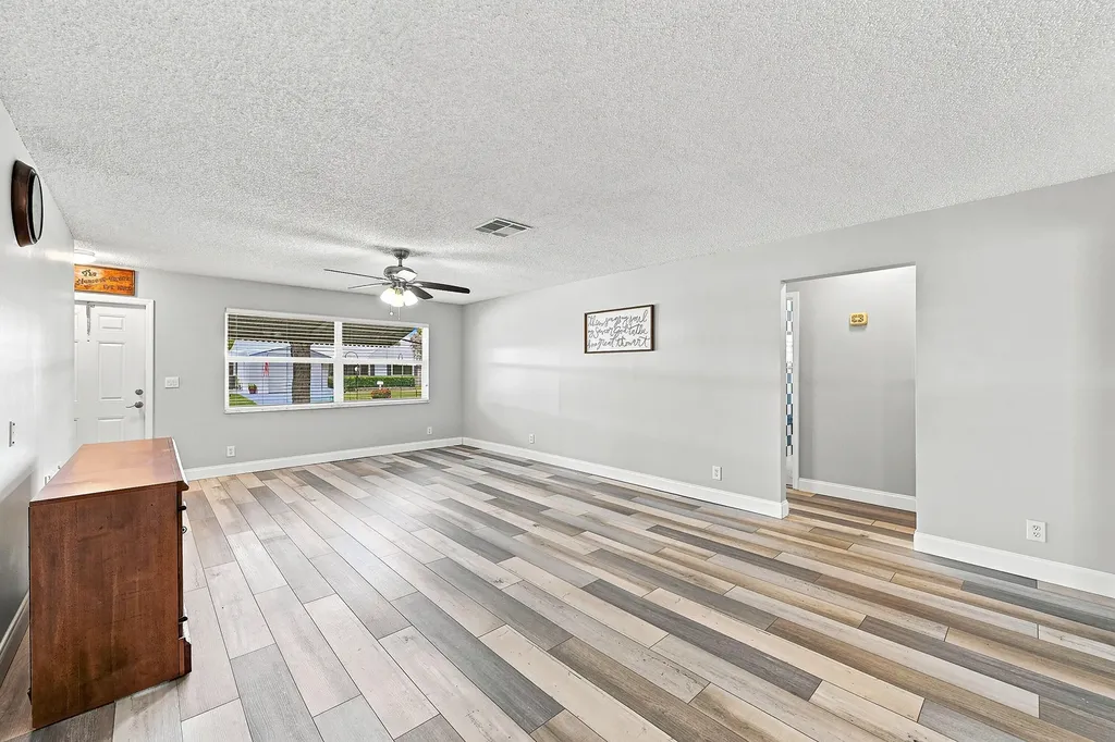 8960 NW 12th Place Plantation FL 33322