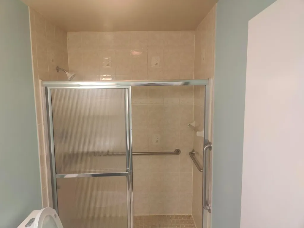 302 Lakeview Drive E Royal Palm Beach FL 33411