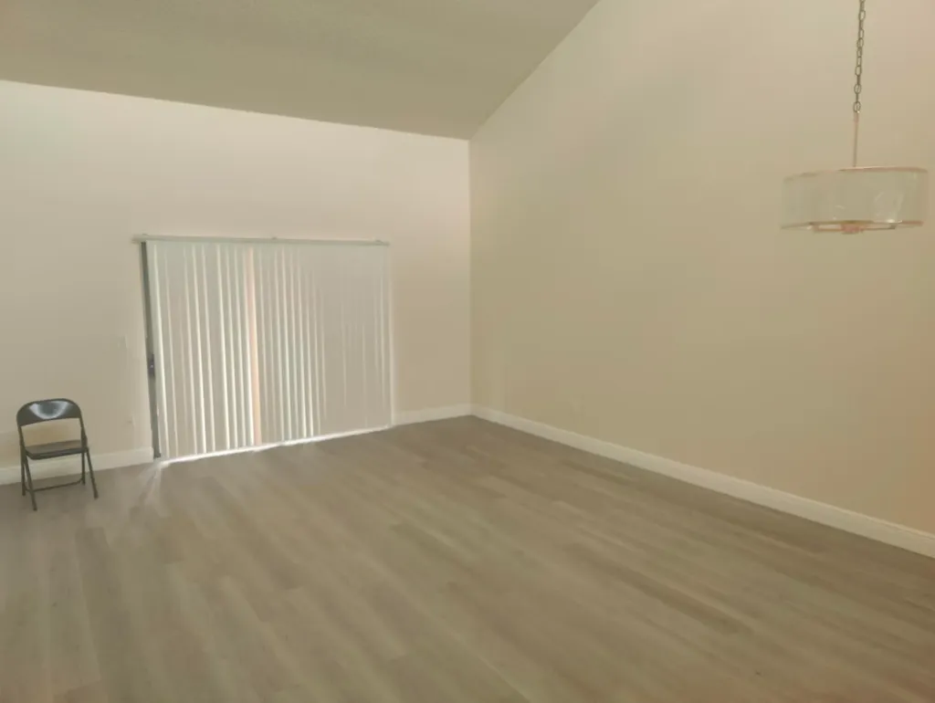 302 Lakeview Drive E Royal Palm Beach FL 33411