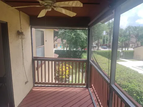 302 Lakeview Drive E Royal Palm Beach FL 33411