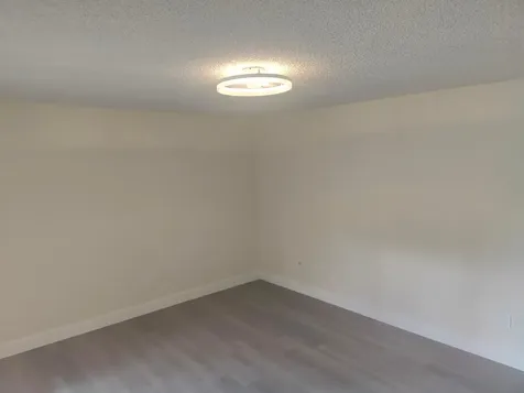 302 Lakeview Drive E Royal Palm Beach FL 33411