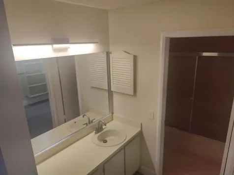 302 Lakeview Drive E Royal Palm Beach FL 33411