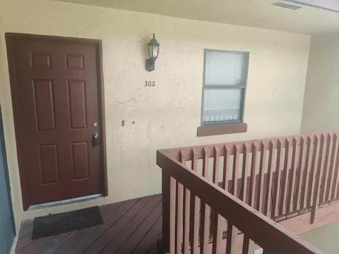 302 Lakeview Drive E Royal Palm Beach FL 33411