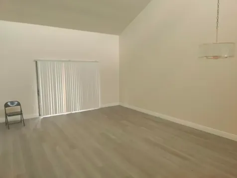 302 Lakeview Drive E Royal Palm Beach FL 33411