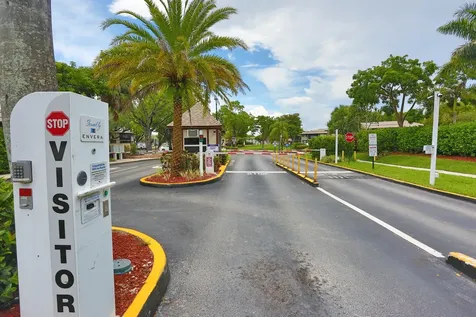 9968 N Belfort Circle Tamarac FL 33321