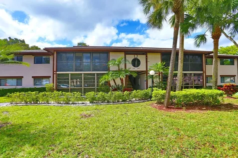 9968 N Belfort Circle Tamarac FL 33321