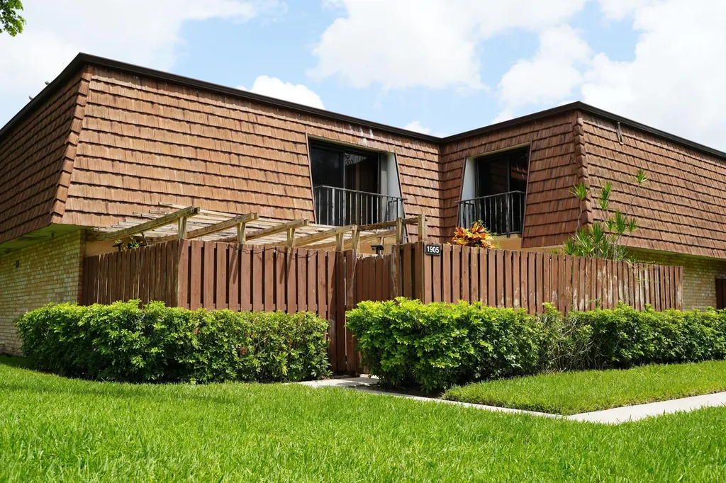 1905 19th Lane Greenacres FL 33463