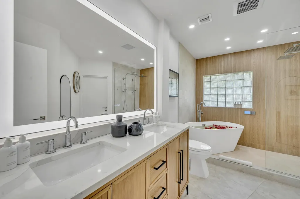 1700 Marietta Drive Fort Lauderdale FL 33316