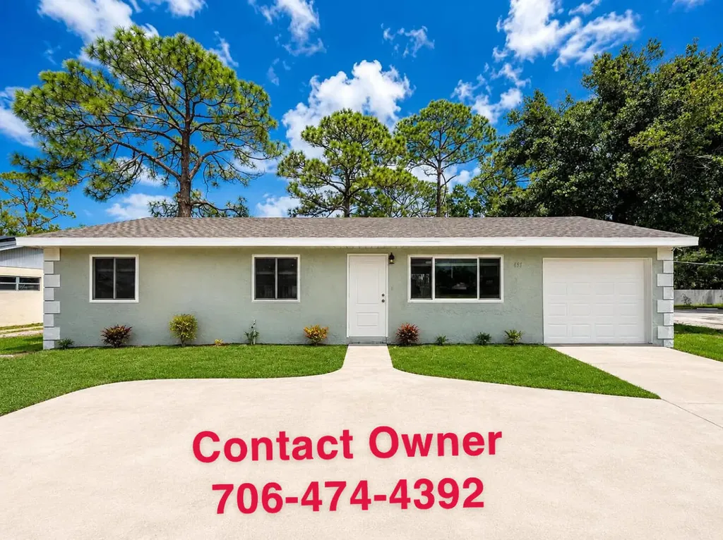 641 SE Port Saint Lucie Boulevard Port St Lucie FL 34984