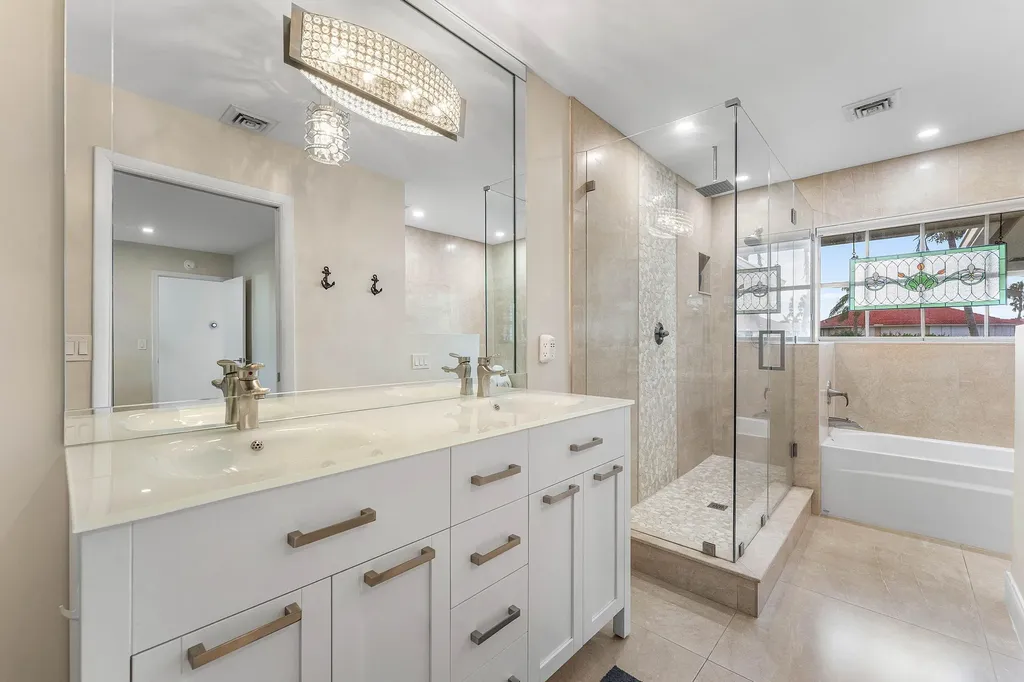 362 Yorktowne Circle Atlantis FL 33462