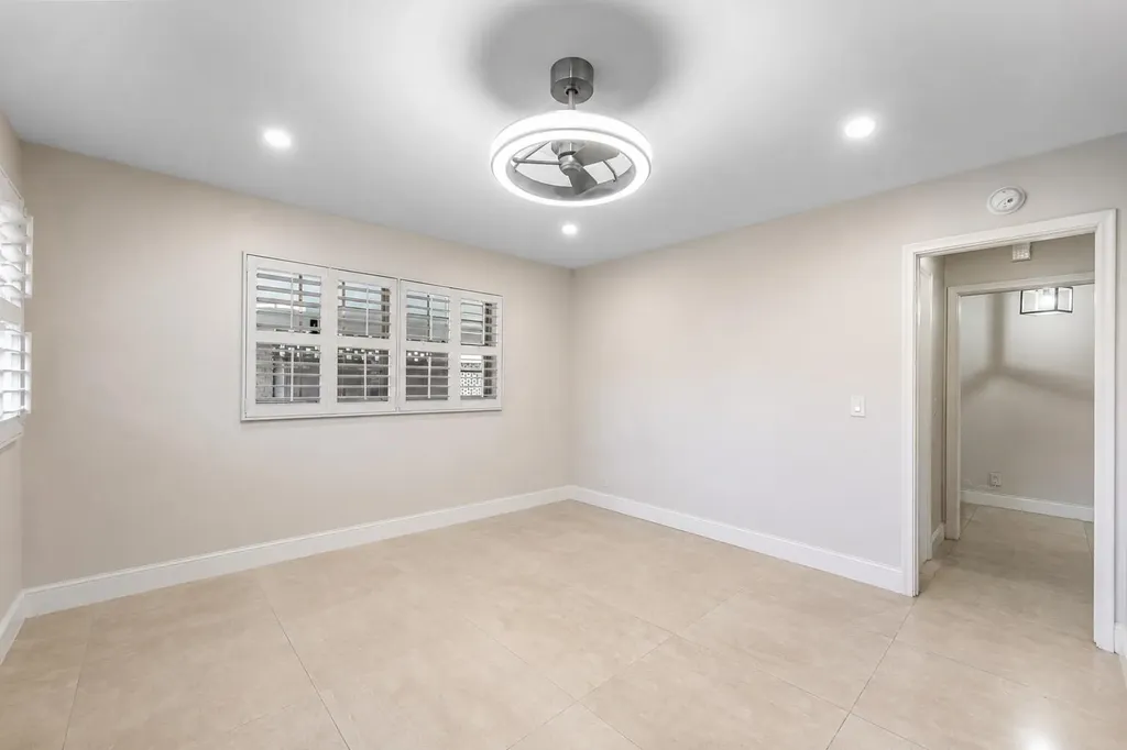 362 Yorktowne Circle Atlantis FL 33462