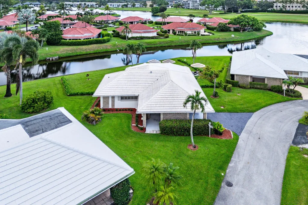 362 Yorktowne Circle Atlantis FL 33462
