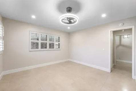 362 Yorktowne Circle Atlantis FL 33462