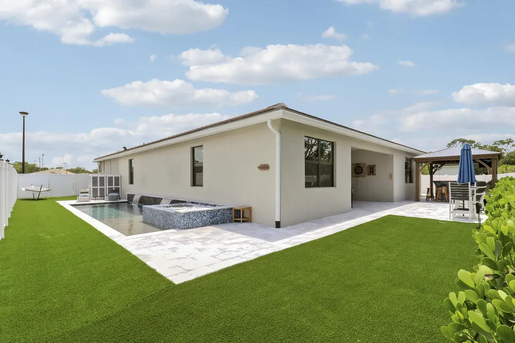 1490 SW Lago Circle Palm City FL 34990