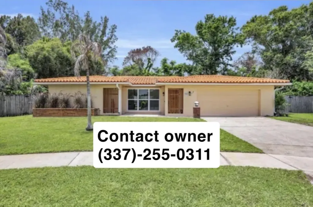 195 SW Ivanhoe Court Port St Lucie FL 34983