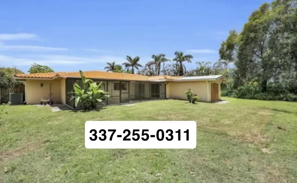 195 SW Ivanhoe Court Port St Lucie FL 34983