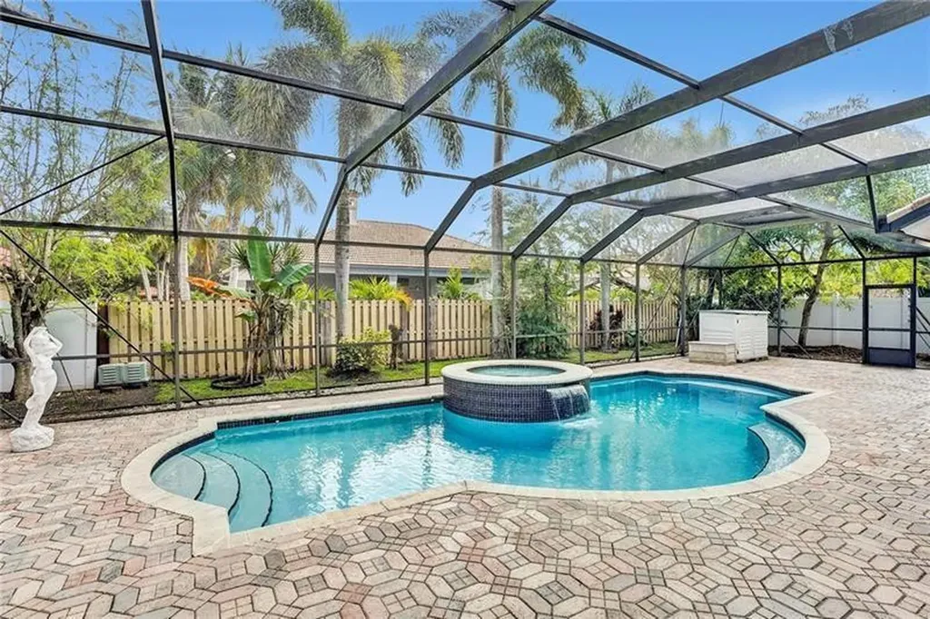 2030 SW 62nd Avenue Plantation FL 33317
