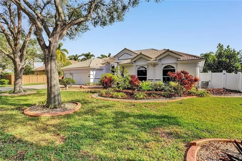 2030 SW 62nd Avenue Plantation FL 33317