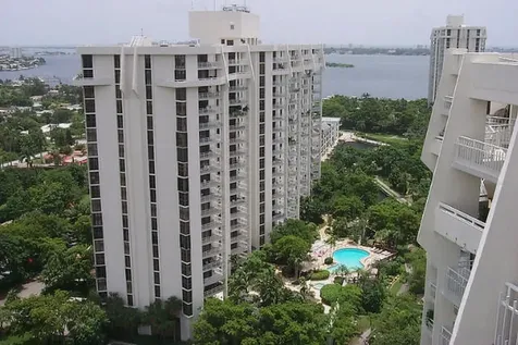 1000 Quayside Terrace Miami FL 33138