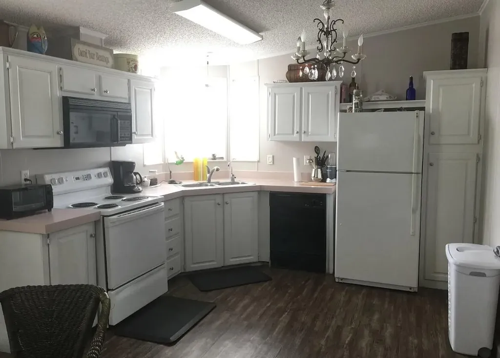 2866 Plumosa Lane West Palm Beach FL 33403