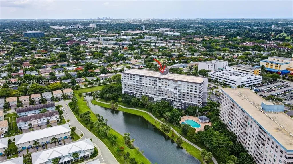 3850 Washington Street Hollywood FL 33021