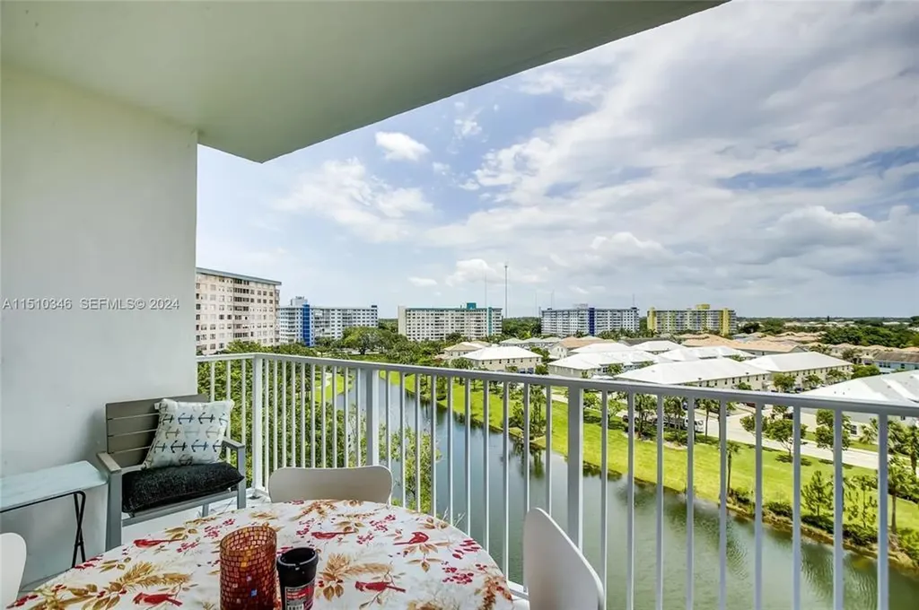 3850 Washington Street Hollywood FL 33021