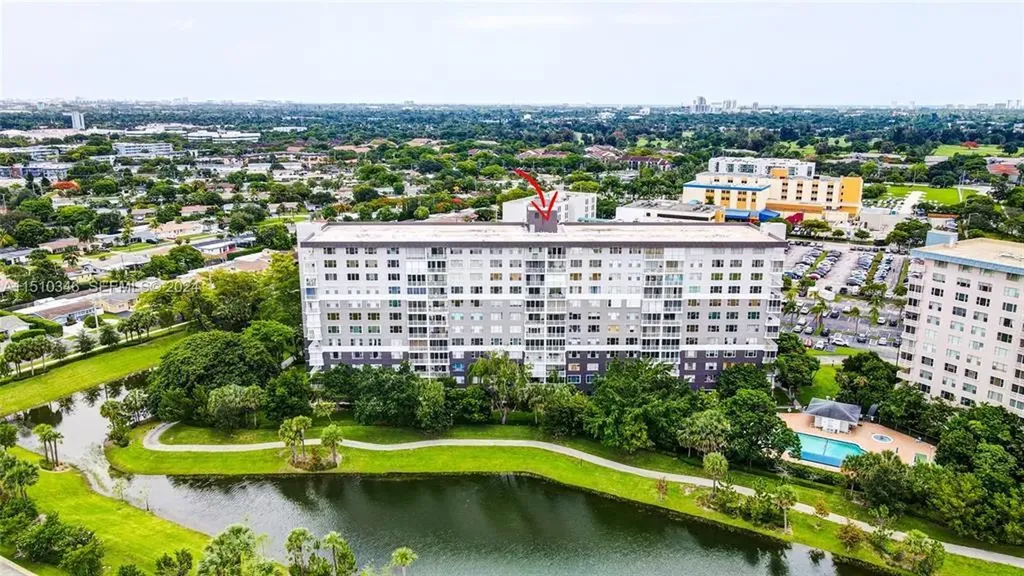 3850 Washington Street Hollywood FL 33021
