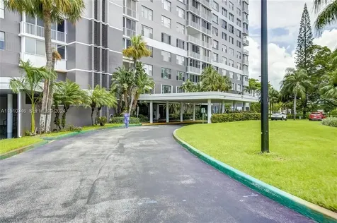 3850 Washington Street Hollywood FL 33021