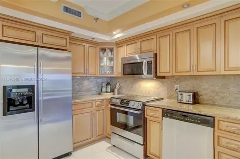 3850 Washington Street Hollywood FL 33021