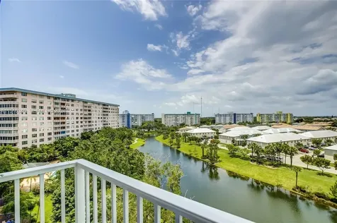 3850 Washington Street Hollywood FL 33021