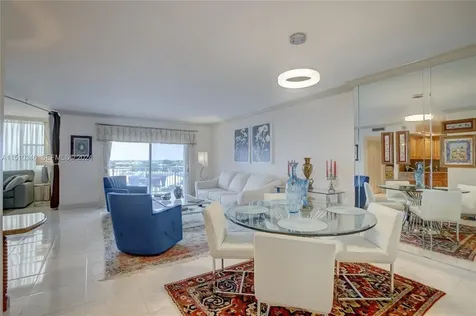 3850 Washington Street Hollywood FL 33021