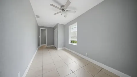 4681 SW 43rd Terrace Dania Beach FL 33314