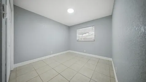 4681 SW 43rd Terrace Dania Beach FL 33314