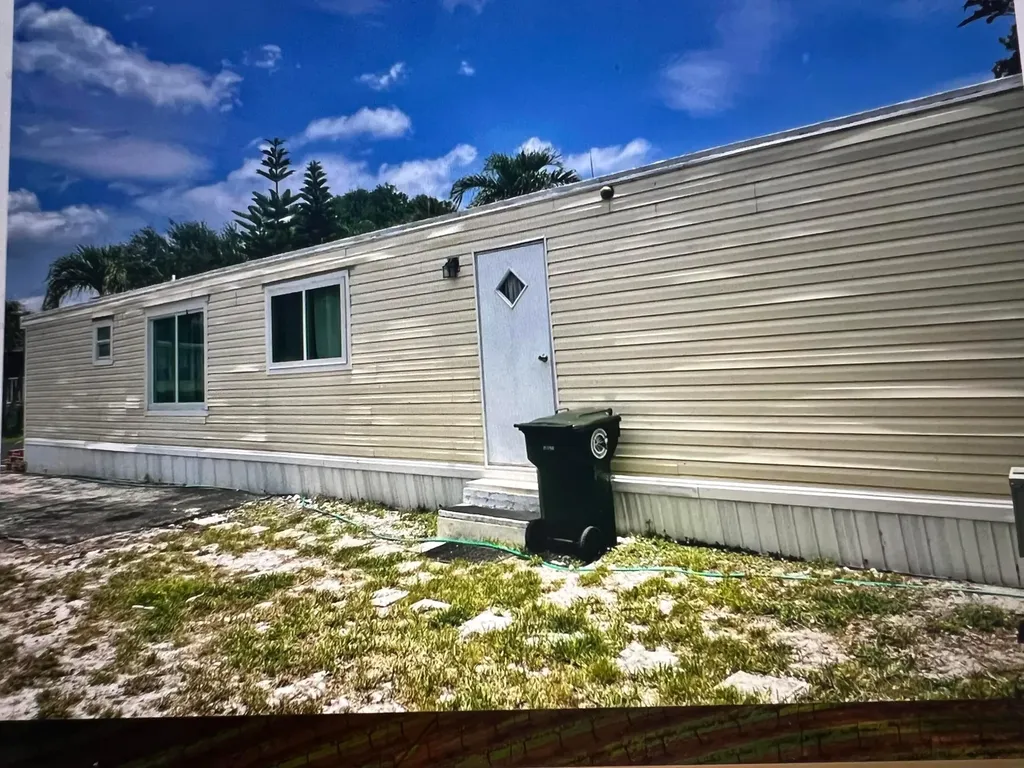 4540 NW 68th Street Coconut Creek FL 33073