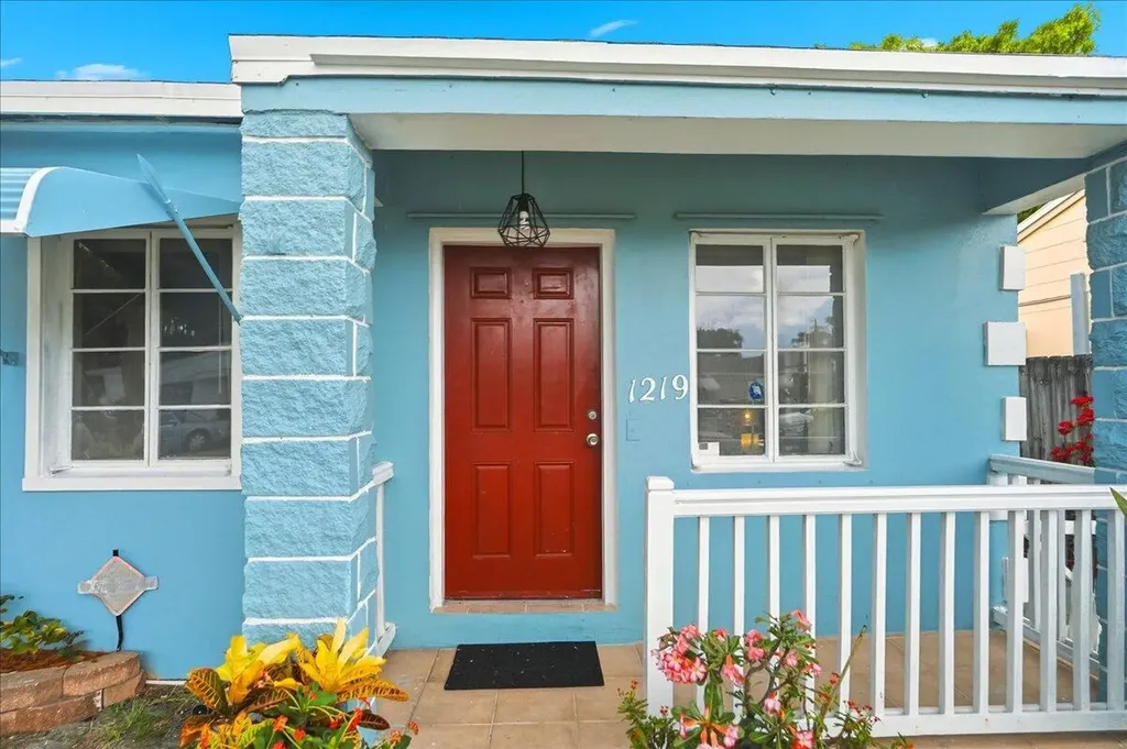 1219 N E Street Lake Worth FL 33460