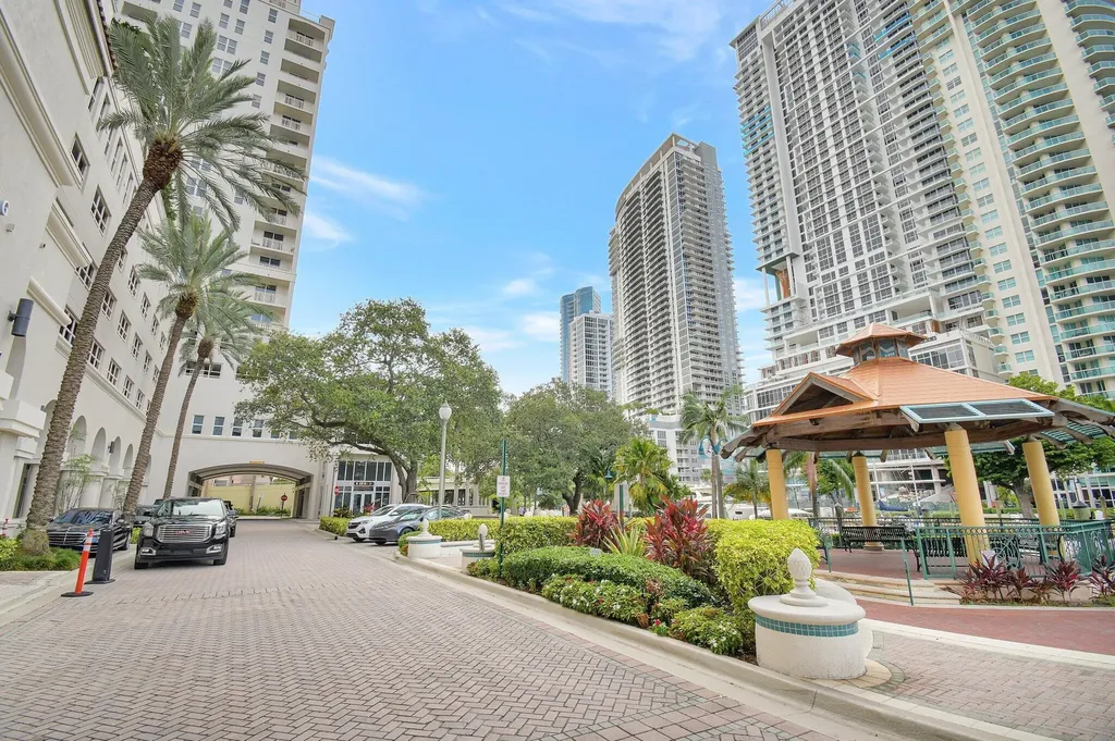 511 SE 5th Avenue Fort Lauderdale FL 33301
