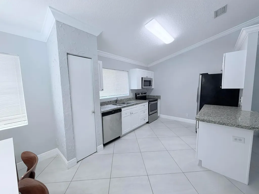 10084 Encore Path Boca Raton FL 33428