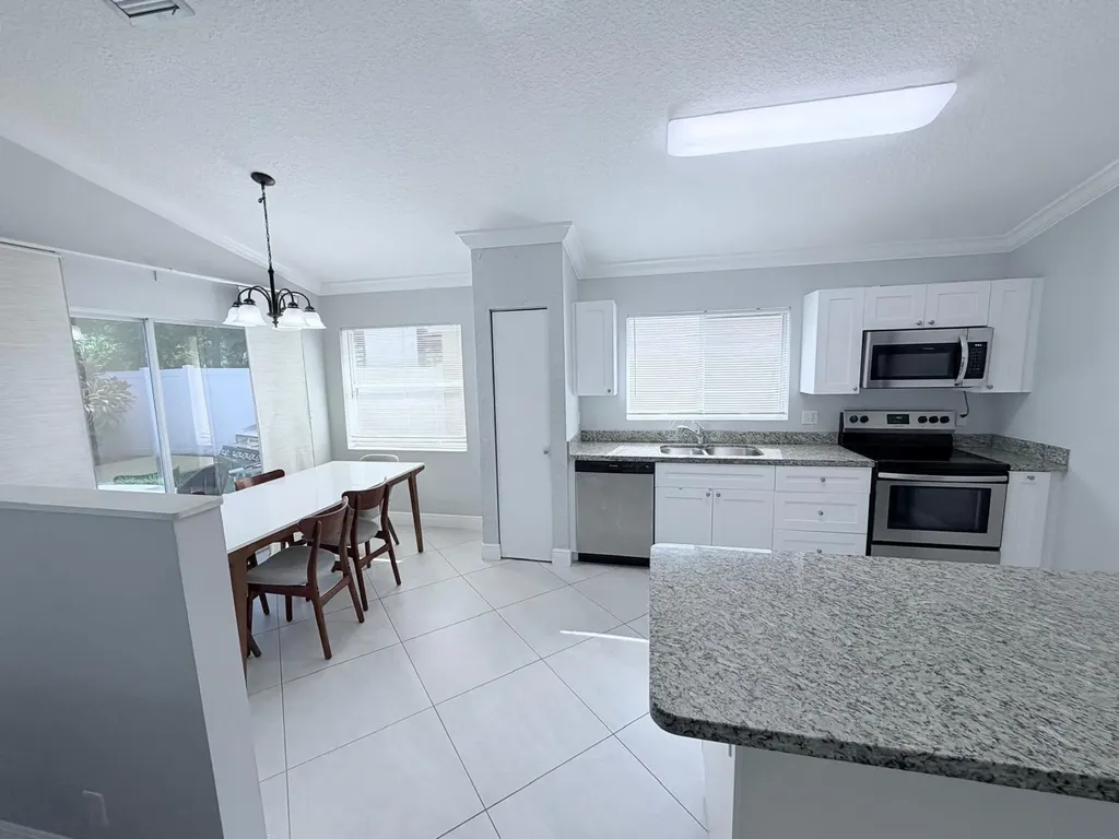 10084 Encore Path Boca Raton FL 33428
