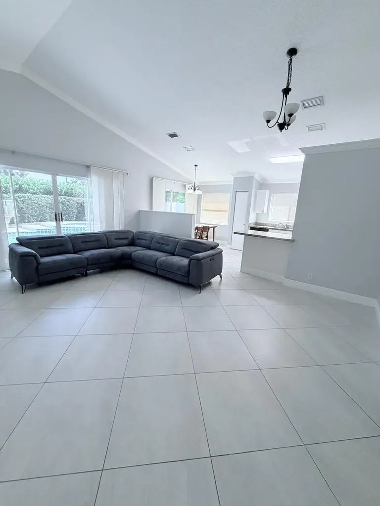 10084 Encore Path Boca Raton FL 33428
