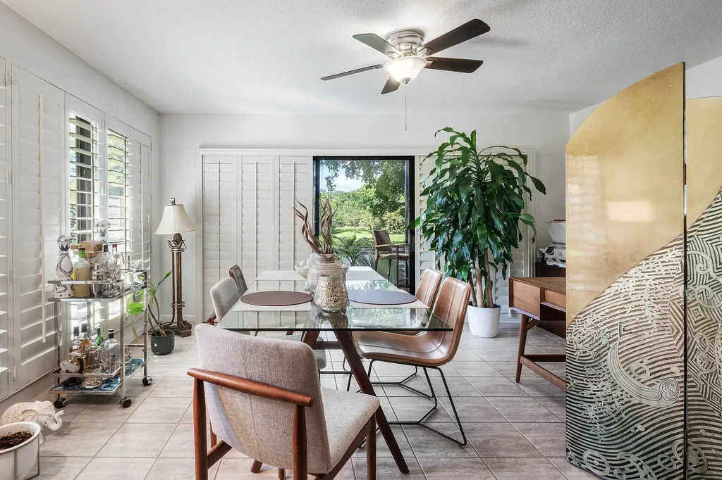 6403 Eastpointe Pines Street Palm Beach Gardens FL 33418