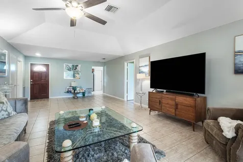 6403 Eastpointe Pines Street Palm Beach Gardens FL 33418
