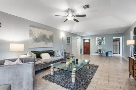 6403 Eastpointe Pines Street Palm Beach Gardens FL 33418