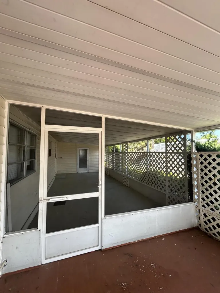 8379 SE Eagle Avenue Hobe Sound FL 33455