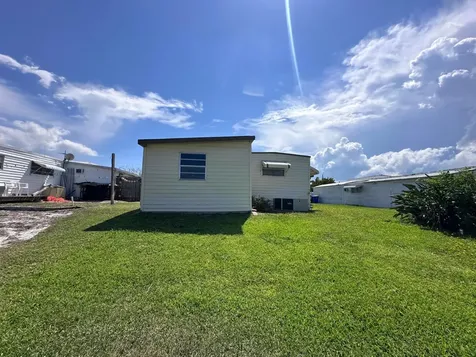 8379 SE Eagle Avenue Hobe Sound FL 33455
