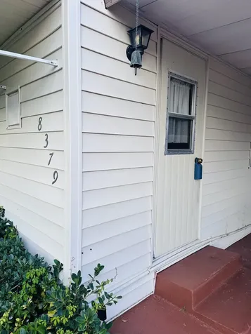 8379 SE Eagle Avenue Hobe Sound FL 33455