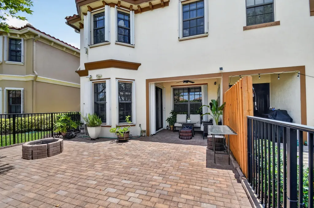 10139 Wellington Parc Drive Wellington FL 33449