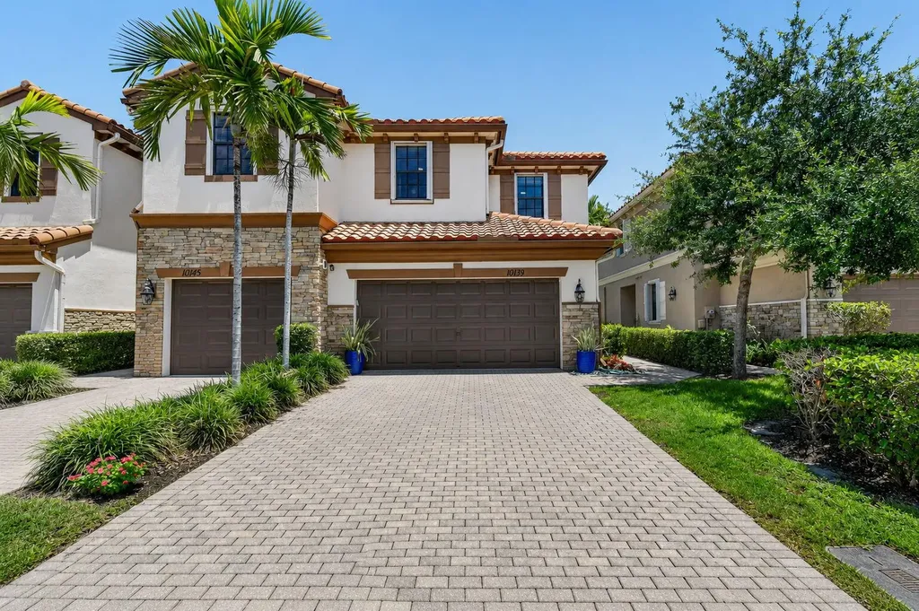 10139 Wellington Parc Drive Wellington FL 33449