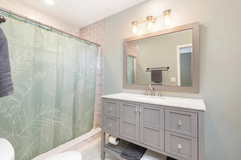 844 Avon Road West Palm Beach FL 33401