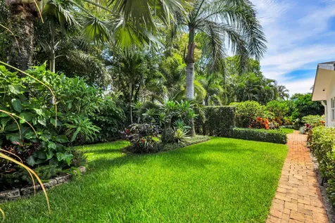 844 Avon Road West Palm Beach FL 33401